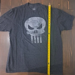 Marvel Comics Punisher Men's XL T-Shirt - Picture 1 of 4