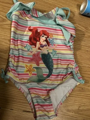 Disney Store Talla 5/6 Niñas Una Pieza Sirenita Ariel Traje de Baño Traje de Baño Foto 1 de 4
