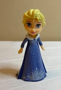 Disney Frozen 2 3.5" Figure - Elsa in Blue Dress - Picture 1 of 2