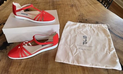 Nuevo con caja Mujer Talla 37.5 7.5 Sarah Jessica Parker SJP Meteor Zapatilla Sandalia Roja Foto 1 de 4