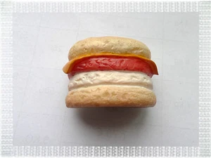 Magnet Aimant en Relief Hamburger avec Fromage en Résine - Imagen 1 de 3