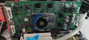 NVIDIA Quadro4 980 XGL 128MB AGP 8X - Picture 1 of 2