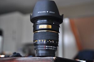 Rokinon 85mm F1.4 Aspherical lens for Nikon film and Nikon digital SLR cameras 