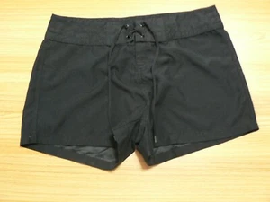 ISLAND ESCAPE WOMEN SZ 6 (30x3) BLACK SHORTS-10" RISE-100% POLYESTER-EUC - Picture 1 of 8