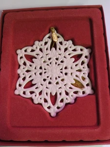 Lenox 2010 Annual Snow Fantasies Schneeflocke Weihnachtsschmuck in Box - Bild 1 von 6