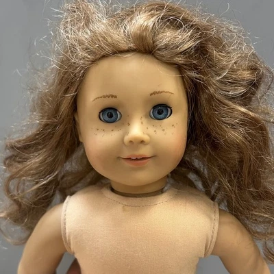 Muñeca American Girl 2008 Pleasant Company pelo castaño ojos azules pecas dañadas Foto 1 de 4