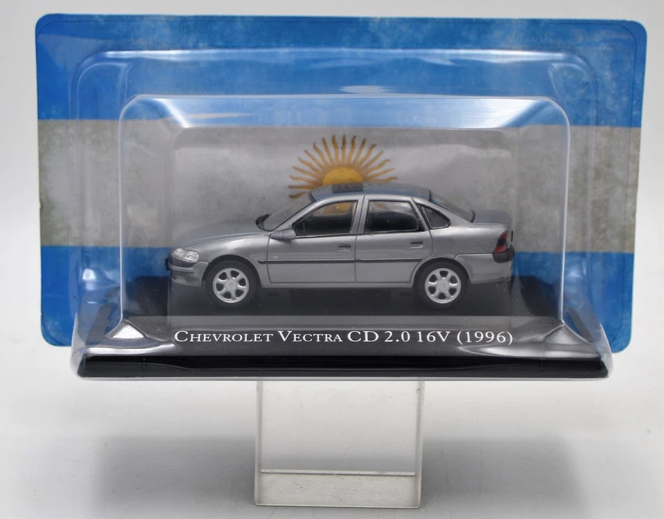 DIE CAST 1/43 " CHEVROLET VECTRA CD 2.0 16V - 1996 " SALVAT - Immagine 1 di 1