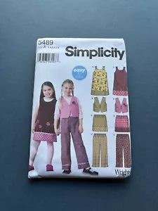 Maglione bambino modello Simplicity 5489 foderato gilet pantalone gonna taglia 3-8 non tagliato - Foto 1 di 2
