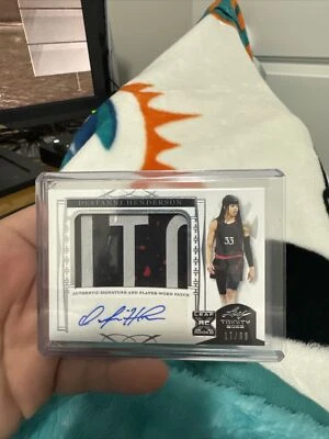2022-23 Leaf Trinity Destanni Henderson XRC Autograph Rookie Patch Auto RC /99 - Image 1 of 2
