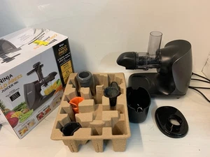 Ninja Cold Press Juicer Pro JC101 Masticating Slow Juicer - Graphite - Picture 1 of 6