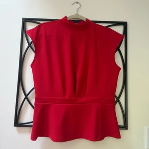 Ann Taylor rote kastige Schößchen Bluse Größe Medium - Bild 1 von 4