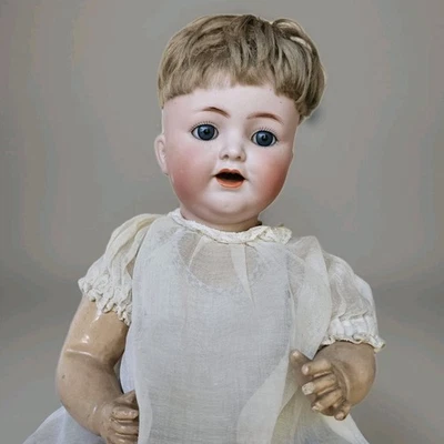 KR Simon Halbig 126 Personaje Muñeca Niño 15" Algunos TLC Foto 1 de 4