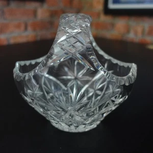 Vintage cut glass basket bowl – starburst & diamond pattern – clear – 12cm - Picture 1 of 7
