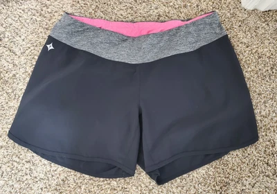Pantalones cortos deportivos especializados para mujer talla LG Foto 1 de 4