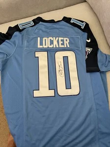 Washington Huskies Tennessee Titans JAKE LOCKER Signed NFL Football Jersey NWT - Picture 1 of 3