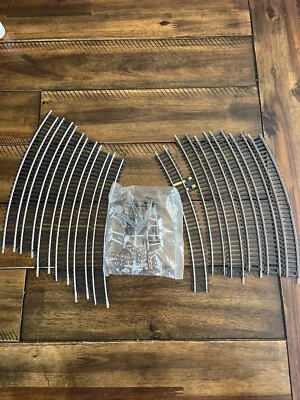HO 1:87 Scale Train Track 12 pieces Curved Track Model Power W/accessories - Image 1 of 4