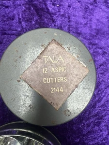 12 Vintage Metal Tala Aspic Cutters / Biscuit Cutters - Picture 1 of 6