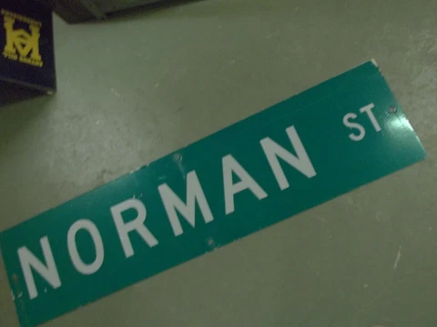 LARGE ORIGINAL NORMAN ST STREET SIGN 48" X 12" WHITE LETTERING ON GREEN Cover