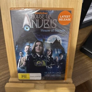 House of Anubis Season 1 Volume 1 Brand New  DVD TV Series Region 4 - Picture 1 of 3