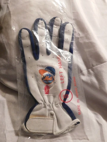New York Mets Batting Glove Left Hand Child Size Small Cover