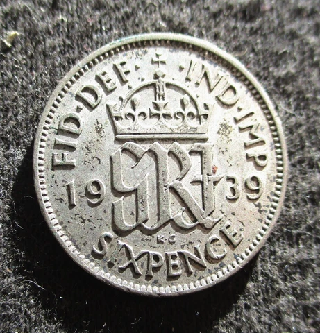 SILVER SIXPENCE 1939 COIN OF UNITED KINGDOM KING GEORGE VI WORLD WAR II Ag Cover