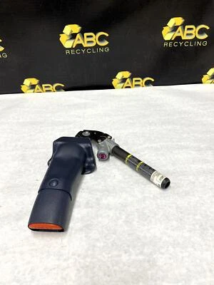 2001-2004 Dodge Grand Caravan Front Right Passenger Seat Belt Buckle Assembly - Image 1 of 4