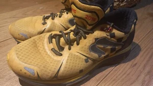 Newton U03013 Running Shoes US Mens sz 10 Yellow NYC 2018 Checkered Vfine - Picture 1 of 7