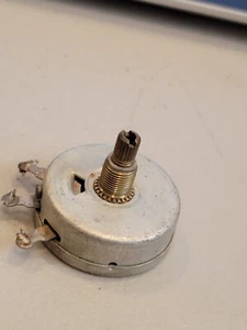 Mallory 10K Ohm Wire Wound Brass Spline Potentiometer Assumed Used Guaranteed - Picture 1 of 2
