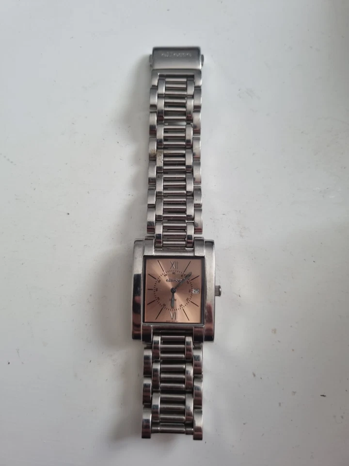 Швейцарские кварцевые часы Ellesse 100 м с механизмом  - Изображение 1 из 4