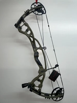 New Other - Hoyt RX-5 Ultra - Right Hand - 65lbs - 27"-32" - OD Green - Image 1 of 3