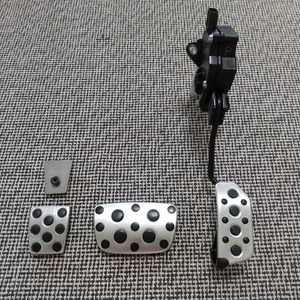 Prius ZVW30Gs late model Toyota genuine accelerator aluminum pedal, brake alumin - Picture 1 of 10
