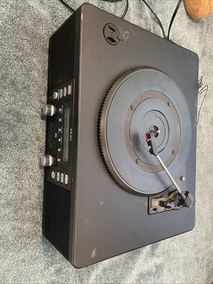 TEAC LP-R400 Turntable CD Recorder and Radio (Disc Drive Broken) No Dust Sleeve - Image 1 of 4
