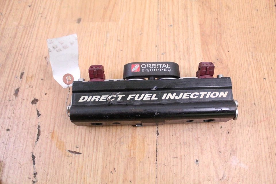 2004 SEA-DOO XP DI 951 Fuel Injection Distributor Rail - Image 1 of 4