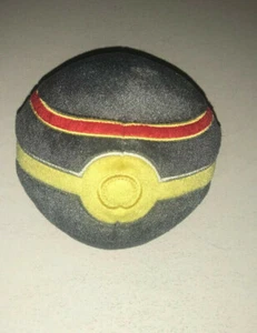 Pokemon Plüsch Luxus Ball GameStop Exclusive Toy Nintendo Tomy Poke Ball - Bild 1 von 3