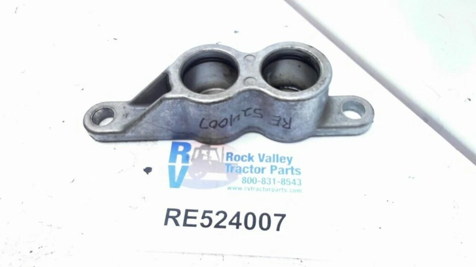 ADAPTER OIL TUBE RE524007 - Image 1 of 1