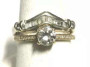 10k White Gold .20CT. Baguette & Round Diamonds Chevon Wedding Ring - Picture 1 of 12