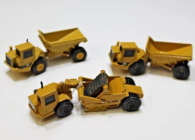 Norscot  6" Cat 613C Scraper D 250 Dump Truck Loader Construction toy lot - Image 1 of 4