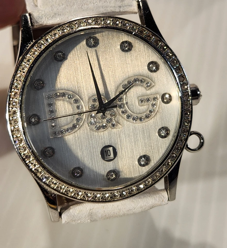 D&G Dolce & Gabbana DW0091 Women's Stones Watch  White Leather Strap. New bat. - Image 1 of 4