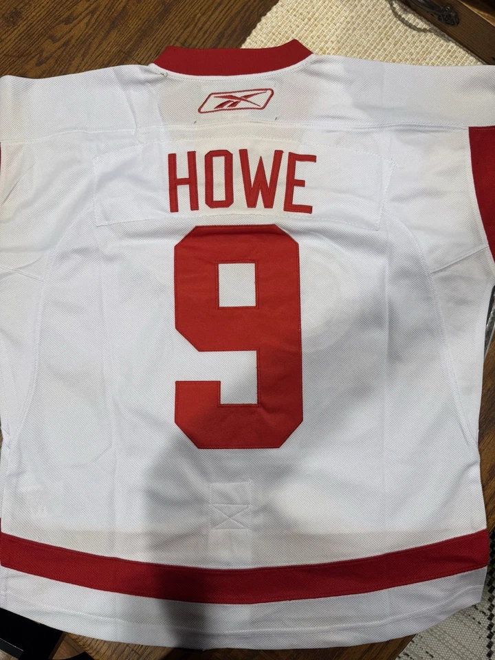 Camiseta Gordie Howe CCM Blanca #9 Detroit Red Wings Talla 48 Foto 1 de 4