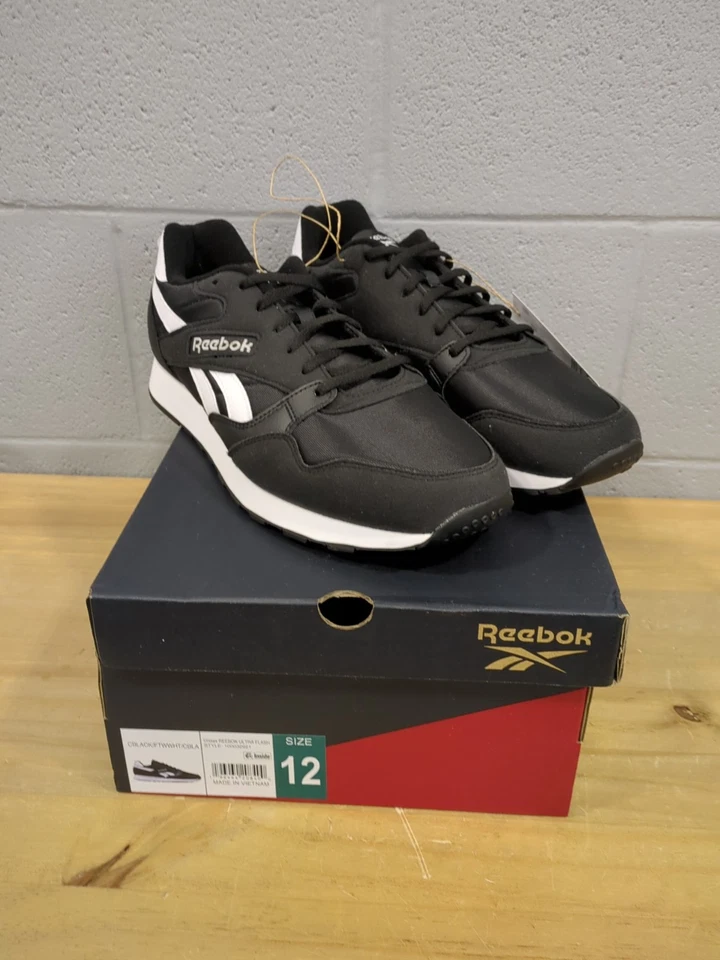 Reebok Ultra flash Lace-Up Sneaker in Black (Unisex) Mens size 13