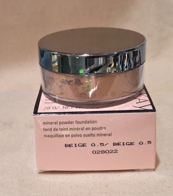 MARY KAY Mineral Powder Foundation 028022 Beige 0.5 - Image 1 of 4