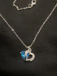 silver necklace with pendant - Picture 1 of 3