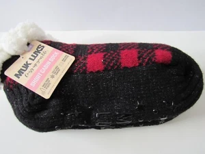 New MUK LUKS Women's Short Cabin Socks S/M Shoe Size 5-7 Non-Skid Slipper Red - Picture 1 of 2