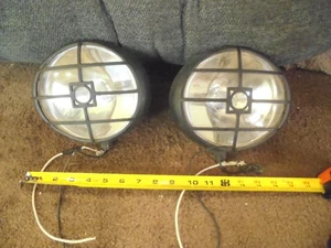 VINTAGE RAZOR DRIVING LIGHTS PAIR-OFF ROAD -12 VOLT-WORKING-7 + INCHES - Picture 1 of 4