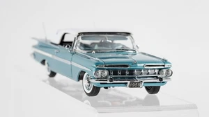 1959 Chevrolet Impala Convertible Teal in 1:24 scale by Danbury Mint - Picture 1 of 6