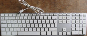 Teclado Apple con cable A1243 repuestos/reparaciones #b - Imagen 1 de 4
