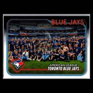 2024 Topps Series 2 #604 - Toronto Blue Jays Team - Baseball Card - Picture 1 of 2
