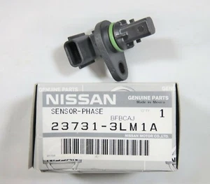 Genuine OEM Nissan 23731-3LM1B Camshaft Sensor 2007-2014 Sentra 2007-2012 Versa - Picture 1 of 3