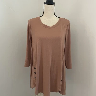 Camisa túnica cuello redondo talla mediana marrón coñac acento de botones dobladillo dividido boho retro Foto 1 de 4