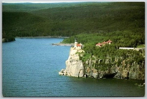 Postcard Minnesota Two Harbors MN Split Rock Light Station Western Lake Superior - Picture 1 of 2